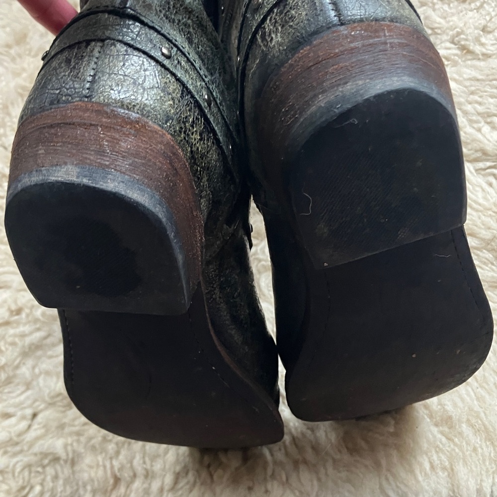 LIBERTY Black Distressed Green Tan knee boots - Picture 13 of 15